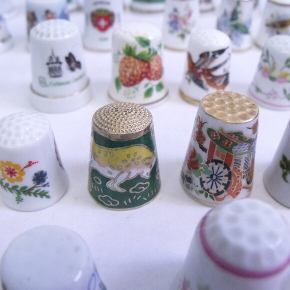 Thimble Collection 74 - Picture 10 of 15